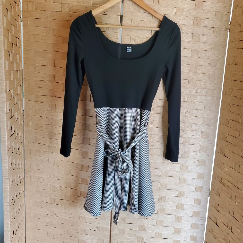 SHEIN Dress Size Small A-Line Knee Length Skirt Belt